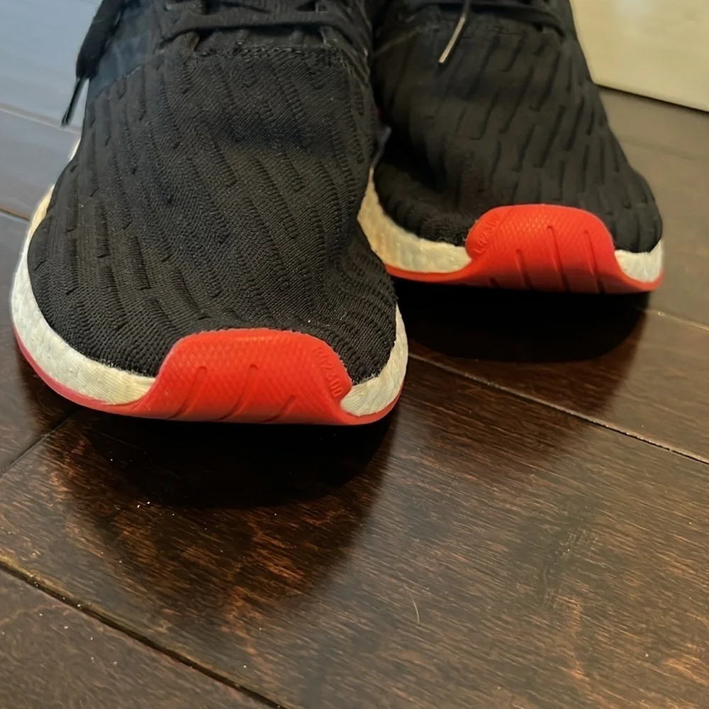 Adidas NMD R2 core size 13